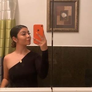 Meet your Posher, Evany